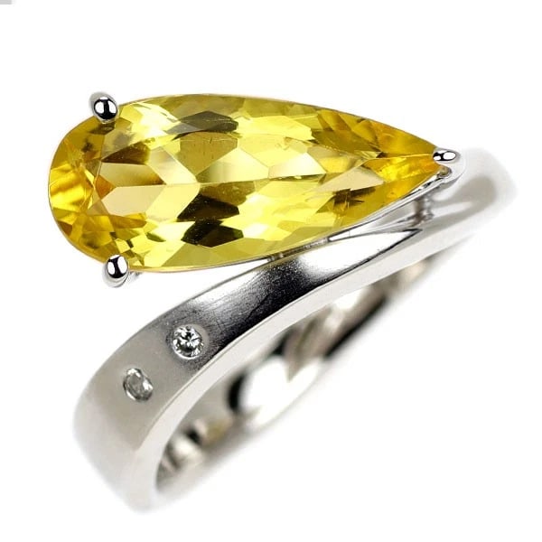 K18WG YELLOW BERYL DIAMOND RING: K18WG Yellow Beryl Diamond Ring Brand: None Type/Style: Ring Material: K18WG, Main Stone Yellow Beryl Color: WG Size: 5.5 - 5.75 US Accessories: None Accessories Notice: When purchasing pre-owned