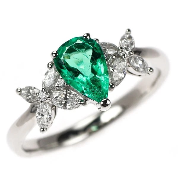 PT900 PEAR SHAPE EMERALD DIAMOND RING: Pt900 pear shape emerald diamond ring Brand: None Type/Style: Ring Material: Pt900, Main Stone Natural/emerald Color: None Size: 9.5 US Accessories: None Accessories Notice: When purchasing pre-owned