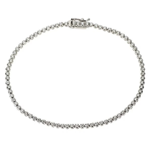 K18WG DIAMOND TENNIS BRACELET: K18WG diamond tennis bracelet Brand: None Type/Style: bracelets Material: K18WG, Main Stone Natural Color: WG Size: Length/Width/Diameter 2.2 Accessories: None Accessories Notice: When pur