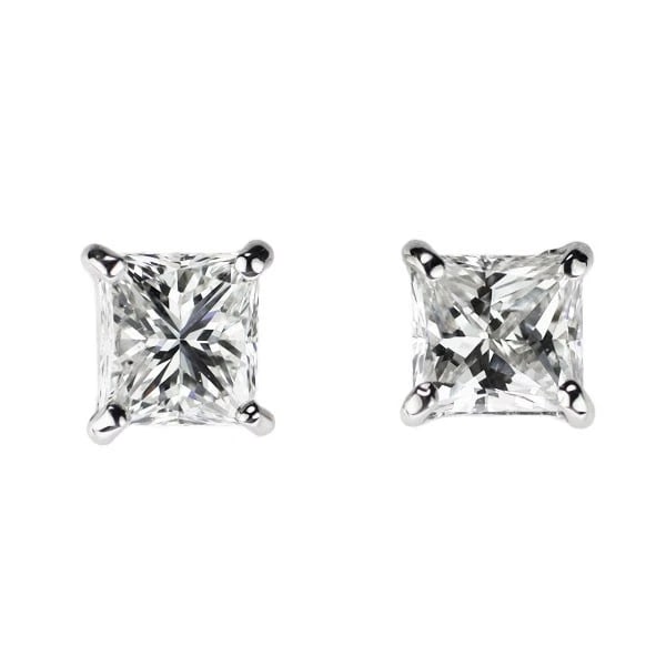 PT900 PRINCESS CUT DIAMOND EARRINGS: Pt900 Princess Cut Diamond Earrings Brand: None Type/Style: piercing Material: Pt900, Main Stone Natural Color: Pt Size: Length/Width/Diameter 4.4 Accessories: None Accessories Notice: When