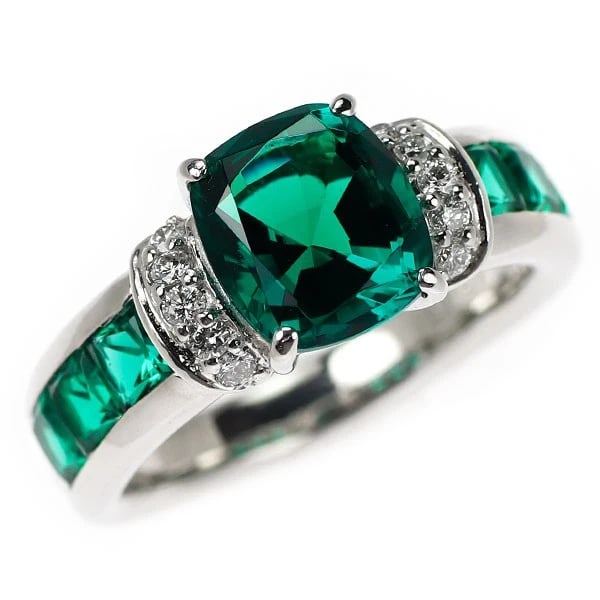 CRESCENBERT/KYOCERA K18WG RECRYSTALLIZED EMERALD DIAMOND RING: Crescenbert/Kyocera K18WG Recrystallized Emerald Diamond Ring Brand: None Type/Style: Ring Material: K18WG, Main Stone Recrystallized\Natural Color: WG Size: 4.75 - 5 US Accessories: None Accessories