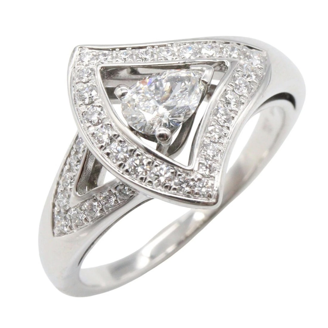 BVLGARI DIVA DREAM DIAMOND RING 18KWG: BVLGARI Diva Dream Diamond Ring 18KWG Brand: BVLGARI Type/Style: Ring Material: K18WG?White Gold?, Color: Silver Size: US size 7 Accessories: None Accessories Notice: When purchasing pre-o