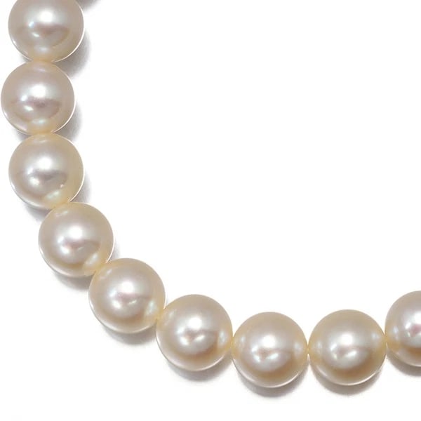 TASAKI NECKLACE AKOYA PEARL SILVER: TASAKI Necklace Akoya Pearl Silver Brand: TASAKI Type/Style: Necklace Material: Silver, Main Stone Cultured Color: Silver Size: Necklace length: 42cm Accessories: None Accessories Notice: