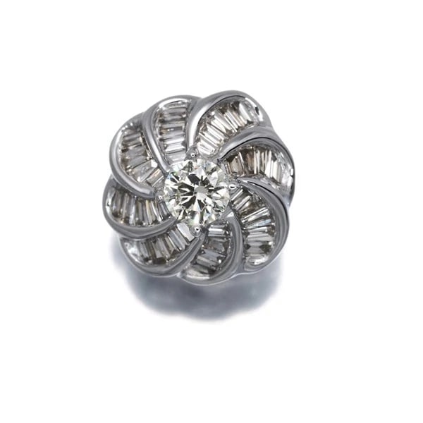 DIAMOND FLOWER PENDANT 18K 750 WHITE GOLD: Diamond Flower Pendant 18K 750 White Gold Brand: Unbranded Type/Style: Brooch Material: 18K\ 750 White Gold, Main Stone Natural Color: White Gold Size: Design size: 10.5 x 10.8mm Bail inner diameter: 