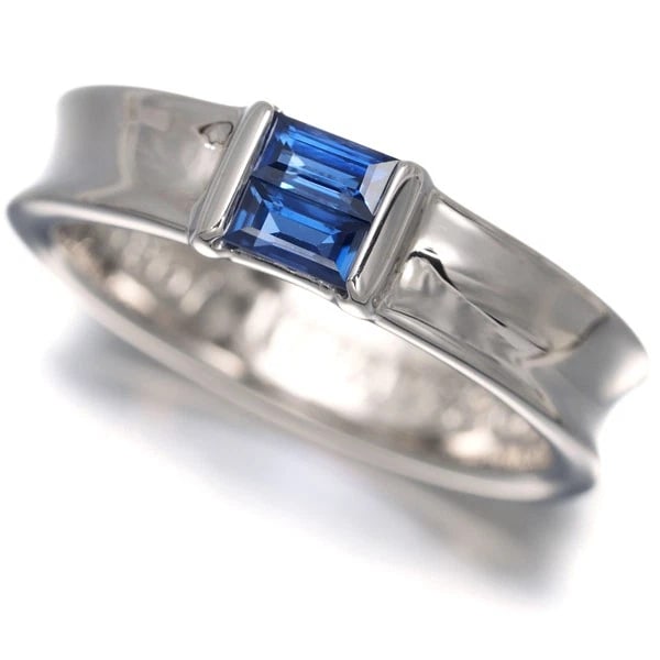 TIFFANY&CO. RING SAPPHIRE STACKING 18K 750 WHITE GOLD: Tiffany&Co. Ring Sapphire Stacking 18K 750 White Gold Brand: Tiffany & Co. Type/Style: Ring Material: 18K/ 750 White Gold, Main Stone Natural Color: White Gold Size: US5 Accessories: None Accessories