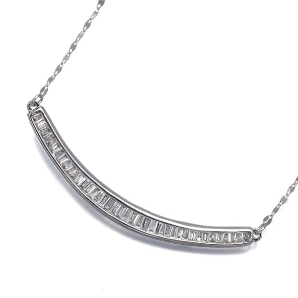 DIAMOND TAPERED-CUT NECKLACE 18K 750 WHITE GOLD: Diamond Tapered-cut Necklace 18K 750 White Gold Brand: Unbranded Type/Style: Necklace Material: 18K /750 White Gold, Main Stone Natural Color: White Gold Size: Necklace length: 46cm Adjustable to