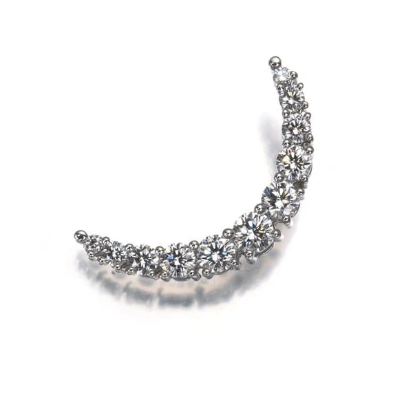 MIKIMOTO BROOCH DIAMOND MOON 18K 750 WHITE GOLD: Mikimoto Brooch Diamond Moon 18K 750 White Gold Brand: MIKIMOTO Type/Style: Brooch Material: 18K/ 750 White Gold, Main Stone Natural Color: White Gold Size: Design size: 20.0 x 10.0mm Accessories: