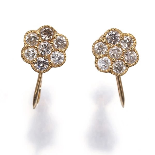 DIAMOND FLOWER MILGRAIN PAVED EARRINGS 18K 750 YELLOW GOLD: Diamond Flower Milgrain Paved Earrings 18K 750 Yellow Gold Brand: Unbranded Type/Style: Earring Material: 18K/ 750 Yellow Gold, Main Stone Natural Color: Yellow Gold Size: Design size: 7.0 x 6.7mm