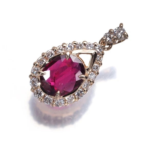 RUBY DIAMOND TEARDROP PENDANT 18K 750 ROSE GOLD: Ruby Diamond Teardrop Pendant 18K 750 Rose Gold Brand: Unbranded Type/Style: Pendant Material: 18K/ 750 Rose Gold, Main Stone Natural Color: Rose Gold Size: Total length of the pendant including the b