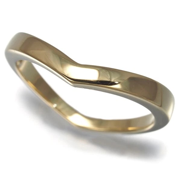 TIFFANY&CO. RING V BAND 18K 750 YELLOW GOLD: Tiffany&Co. Ring V Band 18K 750 Yellow Gold Brand: Tiffany & Co. Type/Style: Ring Material: 18K/ 750 Yellow Gold, Color: Yellow Gold Size: US4-4.25 Accessories: None Accessories Notice: Wh