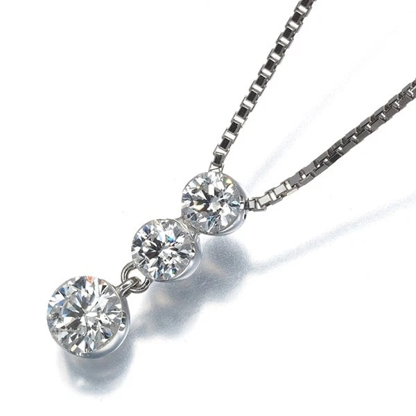 DIAMOND 3P NECKLACE 900 850 PLATINUM: Diamond 3P Necklace 900 850 Platinum Brand: Unbranded Type/Style: Necklace Material: 900/ 850/ Platinum, Main Stone Natural Color: Silver Size: Necklace length: 39cm Adjustable to short length with an