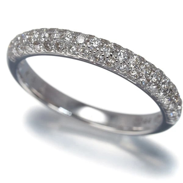 VENDOME RING DIAMOND PAVED HALF ETERNITY 18K 750 WHITE GOLD: VENDOME Ring Diamond Paved Half Eternity 18K 750 White Gold Brand: VENDOME Type/Style: Ring Material: 18K/ 750 White Gold, Main Stone Natural Color: White Gold Size: US5 Accessories: None Accessories
