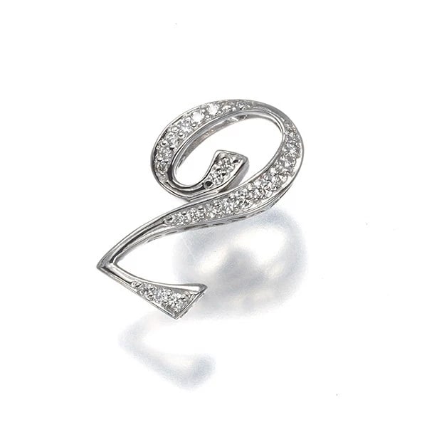 GEM CASTLE YUKIZAKI PENDANT DIAMOND 18K WG: Gem Castle YUKIZAKI Pendant Diamond 18K WG Brand: Gem Castle YUKIZAKI Type/Style: Pendant Material: 18K/ 750/ White Gold, Main Stone Natural Color: White Gold Size: Design size: 17.7 x 10.7mm Bail