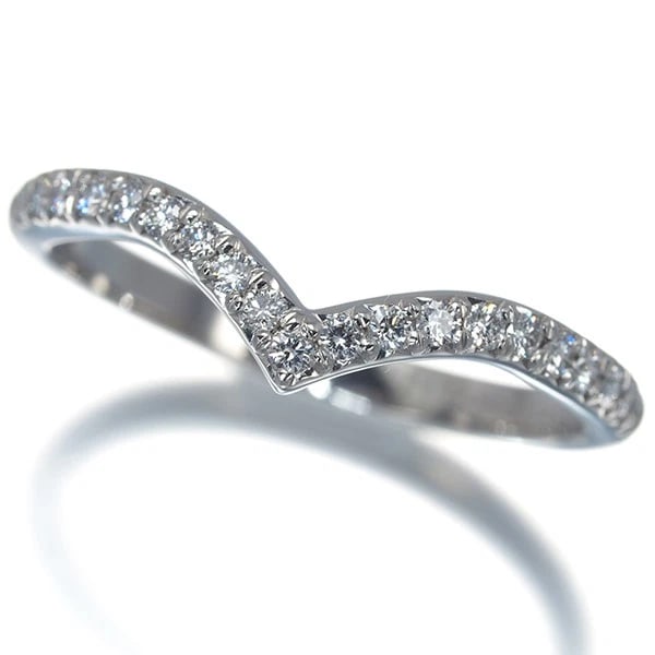 TIFFANY&CO. RING DIAMOND SOLESTE V 950 PLATINUM: Tiffany&Co. Ring Diamond Soleste V 950 Platinum Brand: Tiffany & Co. Type/Style: Ring Material: 950/ Platinum, Main Stone Natural Color: Silver Size: US6.5 Accessories: None Accessories No