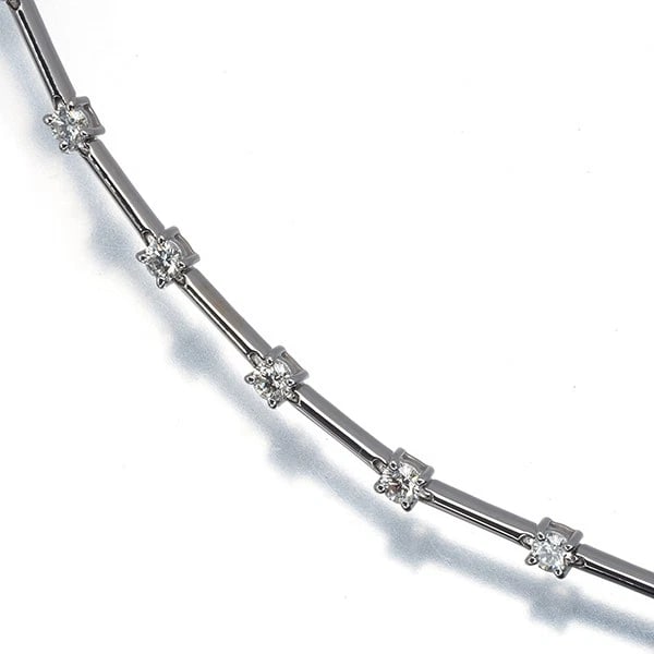 TASAKI BRACELET DIAMOND STATION 18K 750 WHITE GOLD: TASAKI Bracelet Diamond Station 18K 750 White Gold Brand: TASAKI Type/Style: Bracelet Material: 18K/ 750 White Gold, Main Stone Natural Color: White Gold Size: Inner circumference: 17.5cm Design width