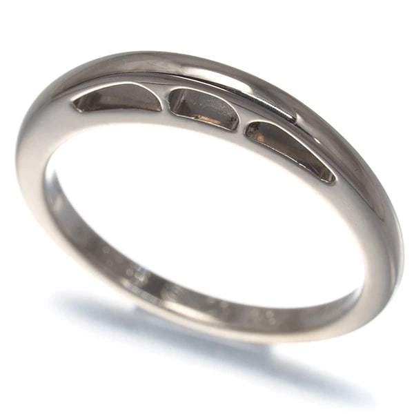 CARTIER RING CHARM 18K 750 WHITE GOLD: Cartier Ring Charm 18K 750 White Gold Brand: Cartier Type/Style: Ring Material: 18K /750 White Gold, Color: White Gold Size: US5.25 - 5.5 Accessories: None Accessories Notice: When purchas