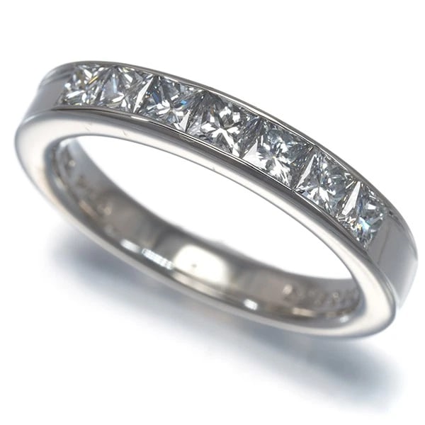 SUWA RING DIAMOND PRINCESS-CUT 950 PLATINUM: SUWA Ring Diamond Princess-cut 950 Platinum Brand: SUWA Type/Style: Ring Material: 950/ Platinum, Main Stone Natural Color: Silver Size: US5.25 - 5.5 Accessories: None Accessories Notice: When