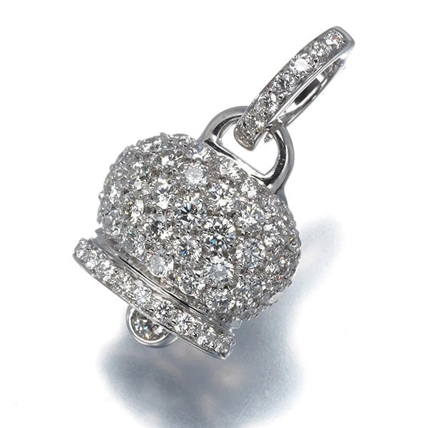 CHANTECLER PENDANT DIAMOND LUCKY BELL 18K WG: Chantecler Pendant Diamond Lucky Bell 18K WG Brand: Chantecler Type/Style: Pendant Material: 18K / 750 / White Gold, Main Stone Natural Color: White gold Size: Design size: 24.7 x 14.2mm Accessories: