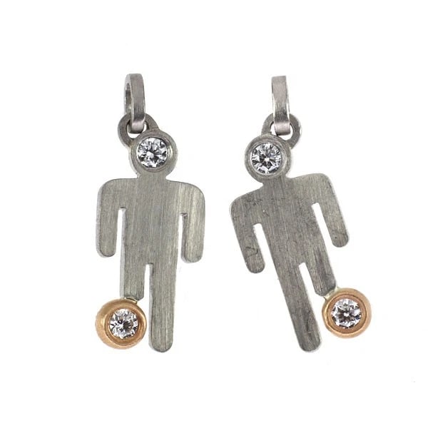 K18WG/PG DIAMOND EARRINGS: K18WG/PG diamond earrings Brand: None Type/Style: piercing Material: K18WG/PG, Main Stone Natural Color: WG/PG Size: Length/Width/Diameter 21.7 Accessories: None Accessories Notice: When p