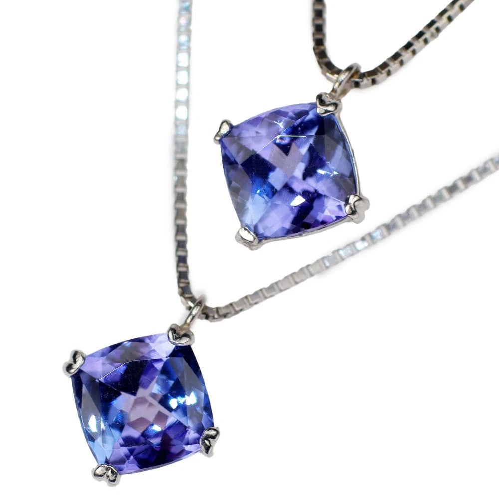 PT850 TANZANITE PENDANT NECKLACE: Pt850 tanzanite pendant necklace Brand: None Type/Style: pendant necklace Material: Pt850, Color: None Size: Chain Length 41cm Accessories: None Accessories Notice: When purchasing pre-owned goods,