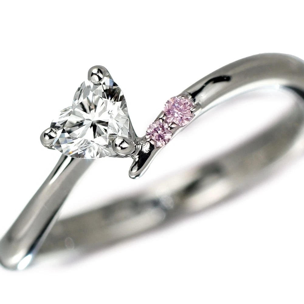 ST. PUR PT1000 HEART SHAPE DIAMOND DIAMOND RING: St. Pur Pt1000 Heart Shape Diamond Diamond Ring Brand: None Type/Style: Ring Material: Pt900, Main Stone Natural Color: None Size: 5.25 US Accessories: None Accessories Notice: When purchasing