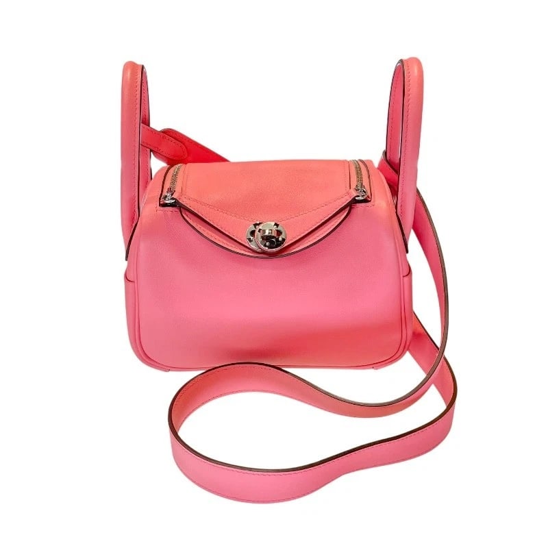 HERMES LINDY MINI SHOULDER BAG: HERMES Lindy mini Shoulder Bag Brand: HERMES Type/Style: Shoulder Bag Material: Swift Color: Rose Ete Silver Hardware Size: W7.1 x H5.1x D3.5inch Shoulder:37.8inch Accessories: None Accessories