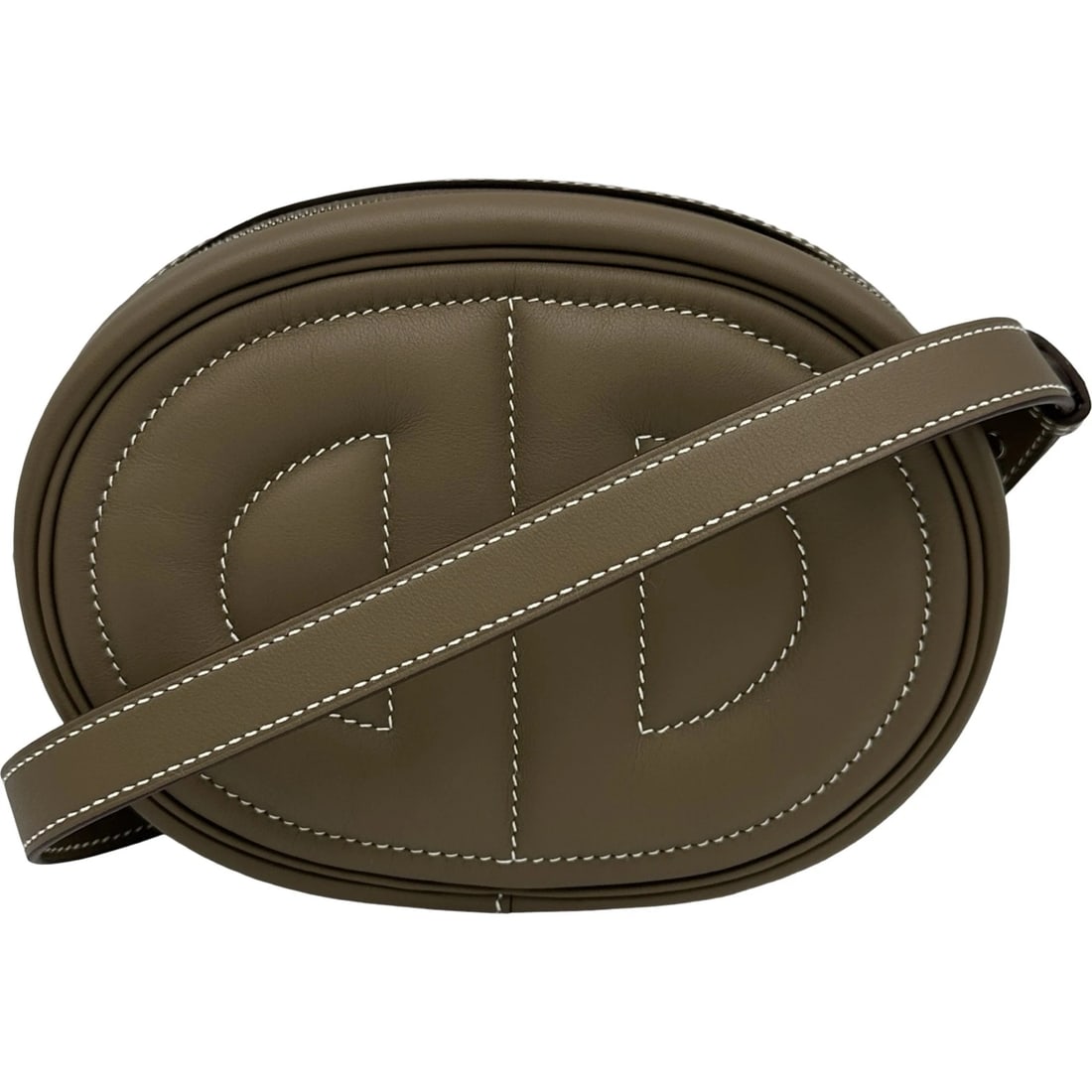 HERMES IN-THE-LOOP SHOULDER BAG: HERMES In-the-Loop Shoulder Bag Brand: HERMES Type/Style: Shoulder Bag Material: Swift Color: Etop SilverHardware Size: W7.9 x H5.9x D1.2inch Shoulder:32.7inch Accessories: None Accessories Notice: