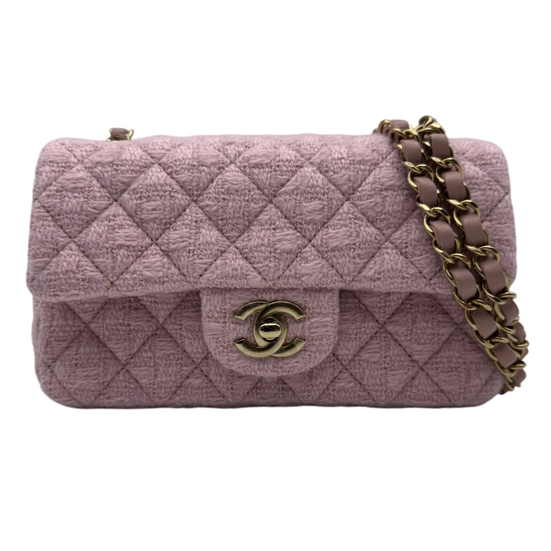 CHANEL MINI MATRASSE SHOULDER BAG: CHANEL Mini Matrasse Shoulder Bag Brand: CHANEL Type/Style: Shoulder Bag Material: tweed Color: Pink Gold Hardware Size: W7.9 x H4.7x D2.6inch Shoulder:45.7inch Accessories: None Accessori