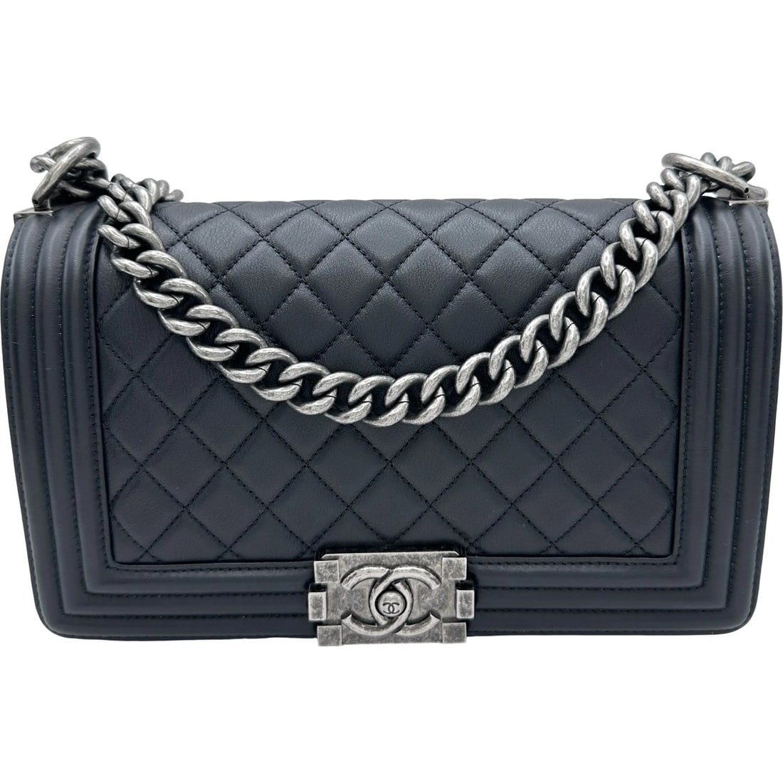 CHANEL BOY CHANEL SHOULDER BAG: CHANEL Boy Chanel Shoulder Bag Brand: CHANEL Type/Style: Shoulder Bag Material: lambskin Color: Black xSilverHardware Size: W9.8 x H5.9x D3.1inch Shoulder:49.6inch Accessories: None Access