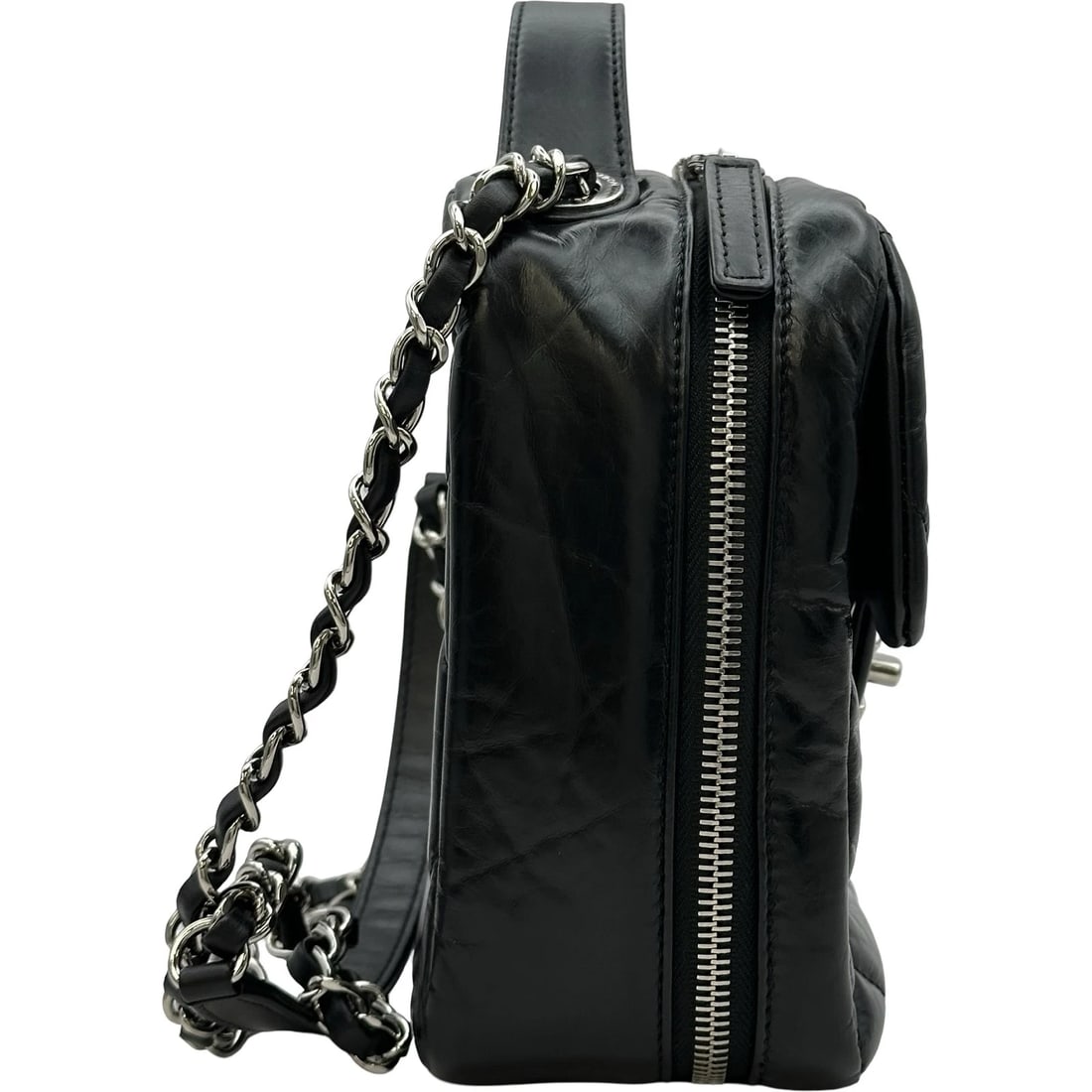 CHANEL MATELASSE 2WAY SHOULDER BAG: CHANEL Matelasse 2WAY Shoulder Bag Brand: CHANEL Type/Style: Shoulder Bag Material: Calfskin Color: Black SilverHardware Size: W6.5 x H6.9x D3.1inch Shoulder:46.7inch Accessories: None Accessories