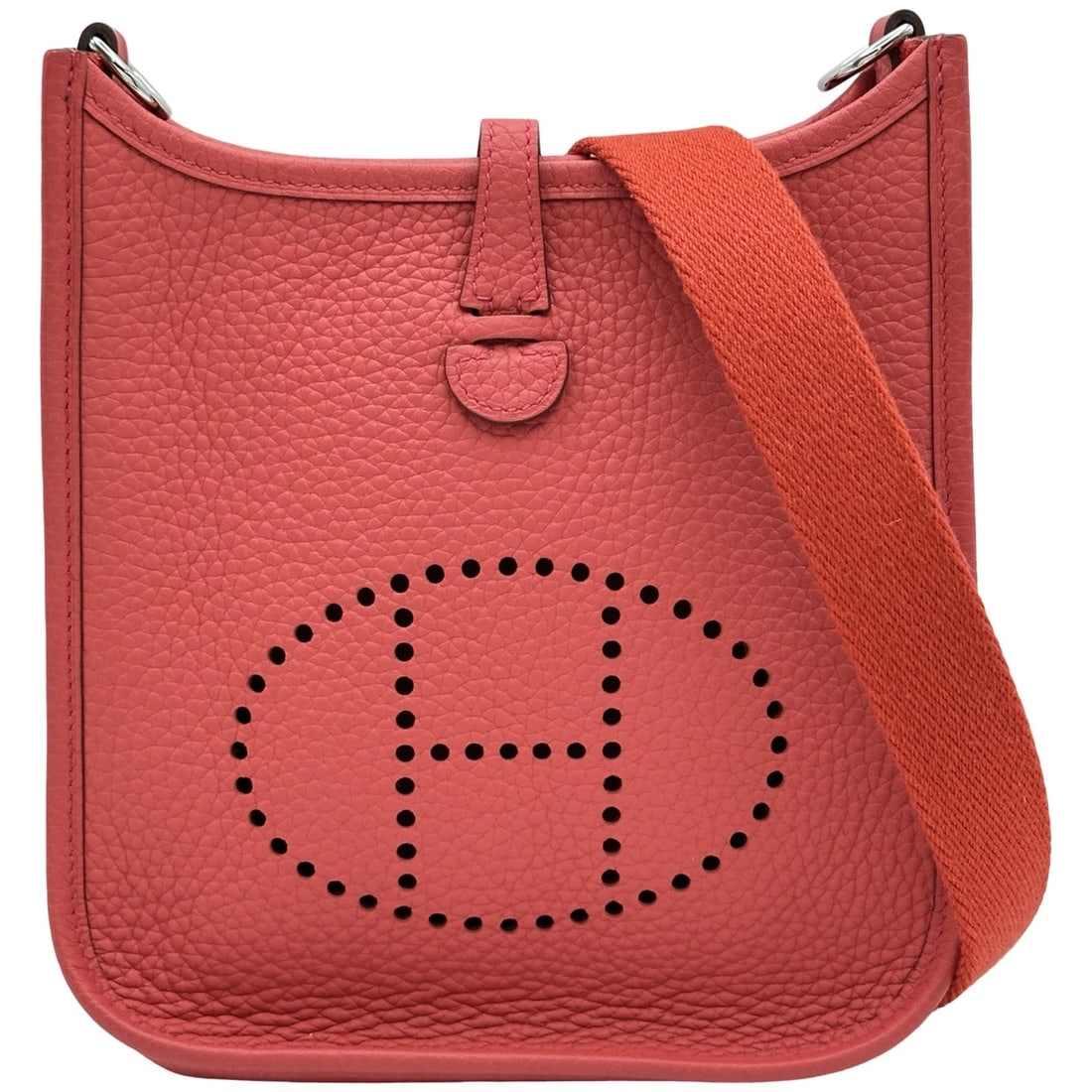 HERMES EVELYN TPM SHOULDER BAG: HERMES Evelyn TPM Shoulder Bag Brand: HERMES Type/Style: Shoulder Bag Material: Taurillon Clemence Color: SilverHardware Size: W6.7 x H7.5x D1.8inch Shoulder:43.3inch Accessories: None Accessories