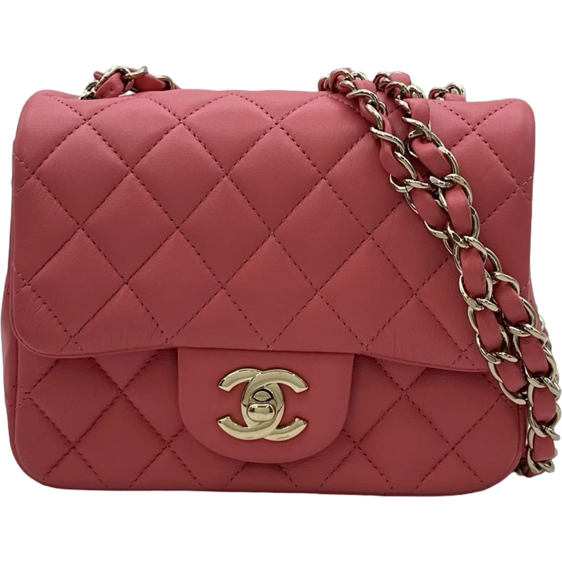 CHANEL MINI MATELASSE 18 SHOULDER BAG: CHANEL mini matelasse 18 Shoulder Bag Brand: CHANEL Type/Style: Shoulder Bag Material: lambskin Color: Pink Gold Hardware Size: W6.7 x H5.1x D2.8inch Shoulder:41.9inch Accessories: None Accessories
