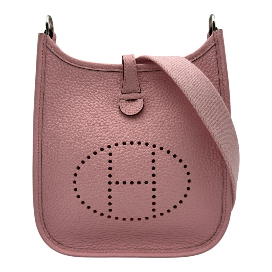 HERMES EVELYN TPM SHOULDER BAG: HERMES Evelyn TPM Shoulder Bag Brand: HERMES Type/Style: Shoulder Bag Material: Taurillon Clemence Color: Rose Sakura SilverHardware Size: W6.3 x H7.1x D2.0inch Accessories: None Accessori