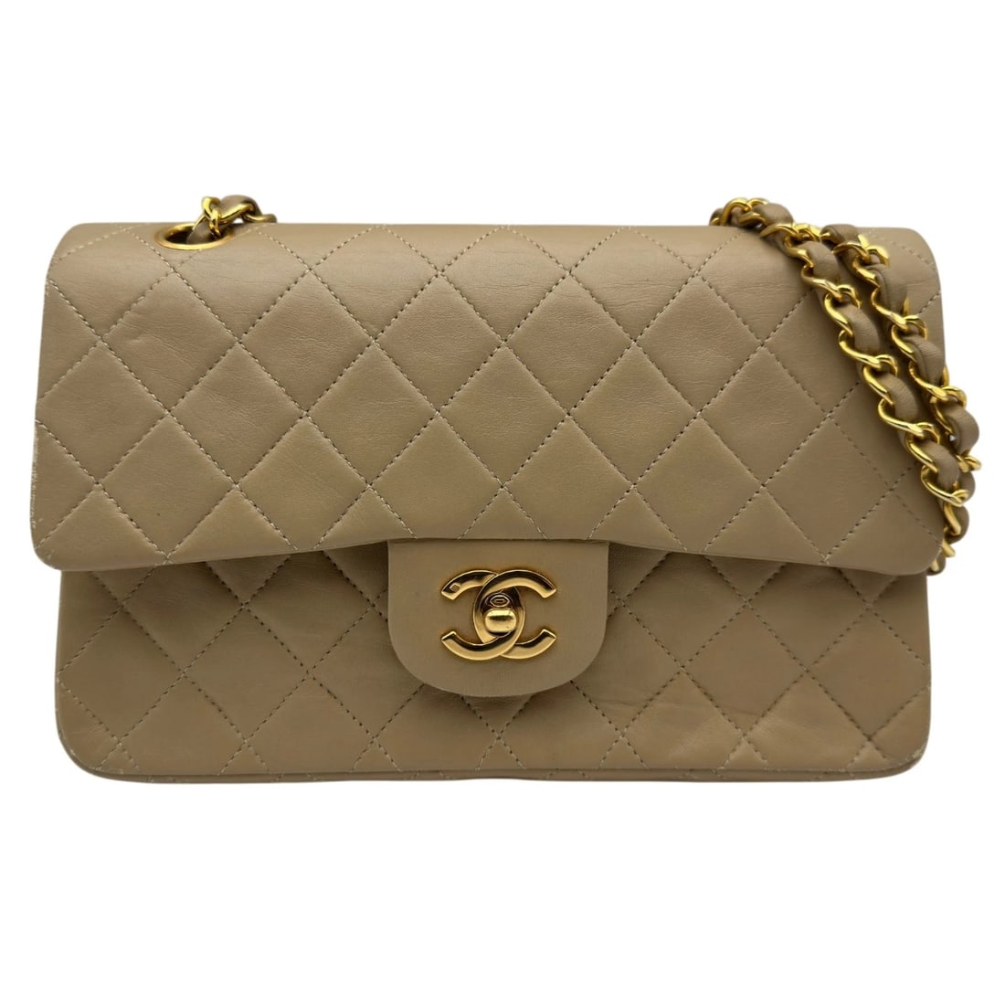 CHANEL MATRASSE 23 1SHOULDER BAG: CHANEL Matrasse 23 1Shoulder Bag Brand: CHANEL Type/Style: Shoulder Bag Material: lambskin Color: Beige Gold Hardware Size: W9.1 x H5.9x D2.4inch Accessories: None Accessories Notice: When purchasing