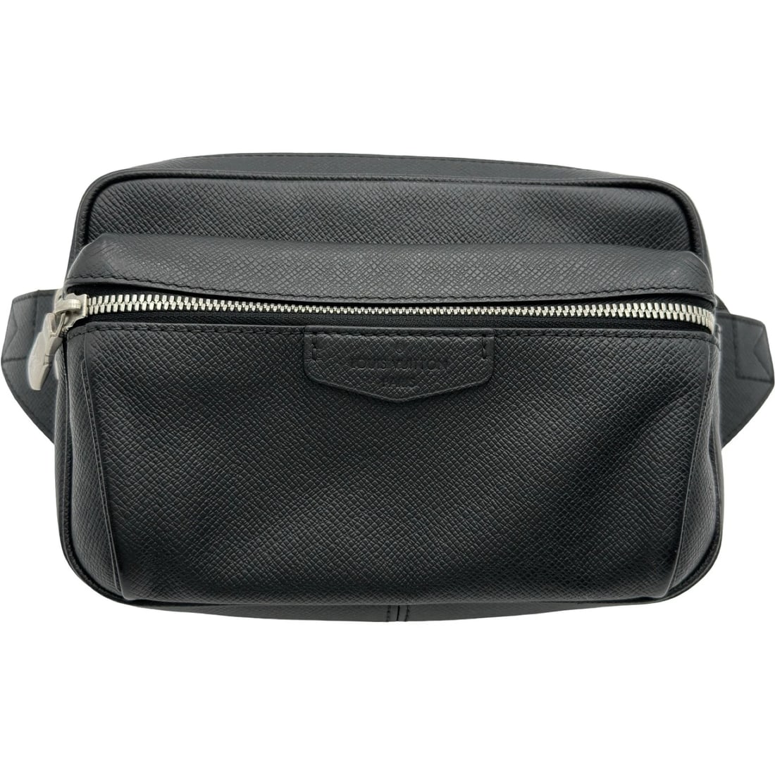 LOUIS VUITTON OUTDOOR BUM BAG WAIST BAG: LOUIS VUITTON Outdoor Bum Bag Waist bag Brand: LOUIS VUITTON Type/Style: Waist bag Material: Taiga Color: black Size: W9.4 x H6.3x D2.0inch Accessories: None Accessories Notice: When purch