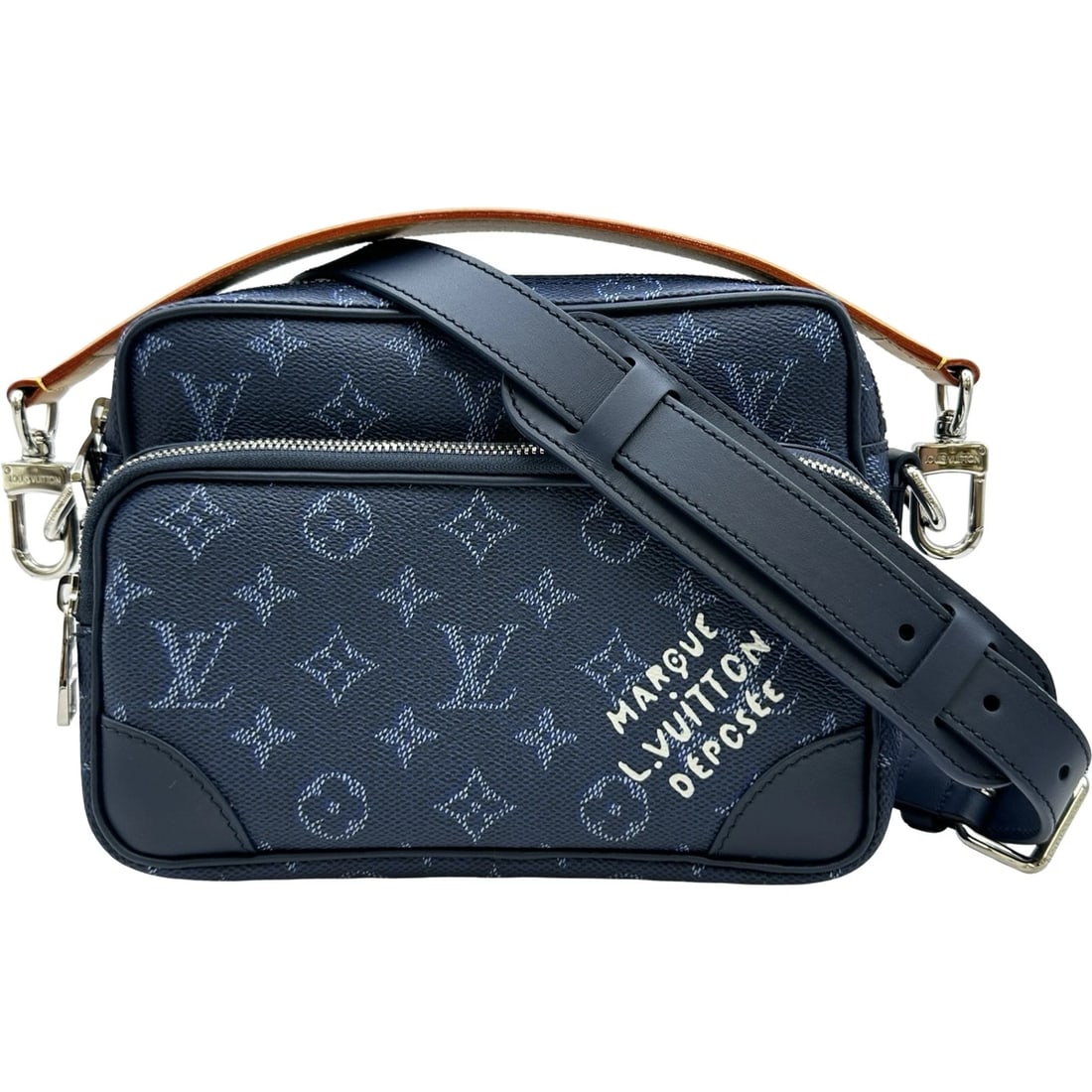 LOUIS VUITTON NILE NM SHOULDER BAG: LOUIS VUITTON Nile NM Shoulder Bag Brand: LOUIS VUITTON Type/Style: Shoulder Bag Material: Monogram Heritage Color: ocean blue Size: W9.8 x H6.9x D4.3inch Accessories: None Accessories Notice: When