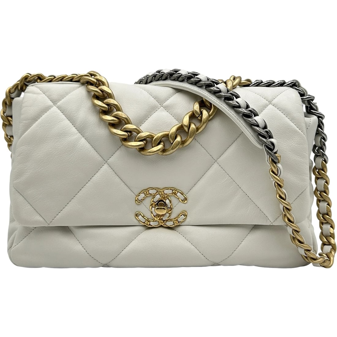CHANEL SHOULDER BAG: CHANEL Shoulder Bag Brand: CHANEL Type/Style: Shoulder Bag Material: lambskin Color: SilverHardware Size: W11.4 x H7.3x D3.1inch Accessories: None Accessories Notice: When purchasing pre-o