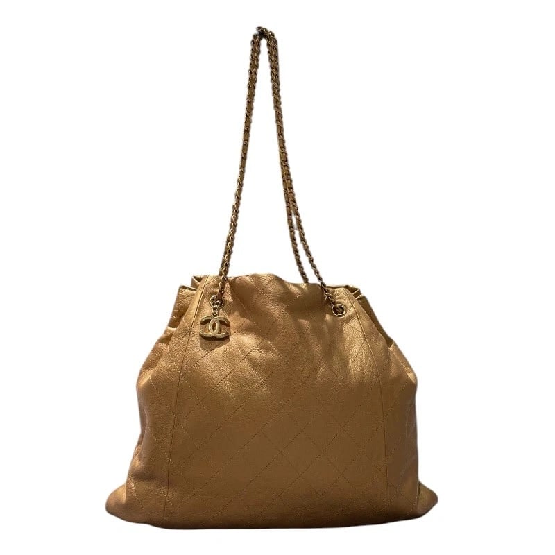 CHANEL MATRASSE CHAINTOTE BAG SHOULDER BAG: CHANEL Matrasse ChainTote Bag Shoulder Bag Brand: CHANEL Type/Style: Shoulder Bag Material: Calf leather Color: gold Size: W13.4 x H11.8x D0.4inch Accessories: None Accessories Notice: Whe