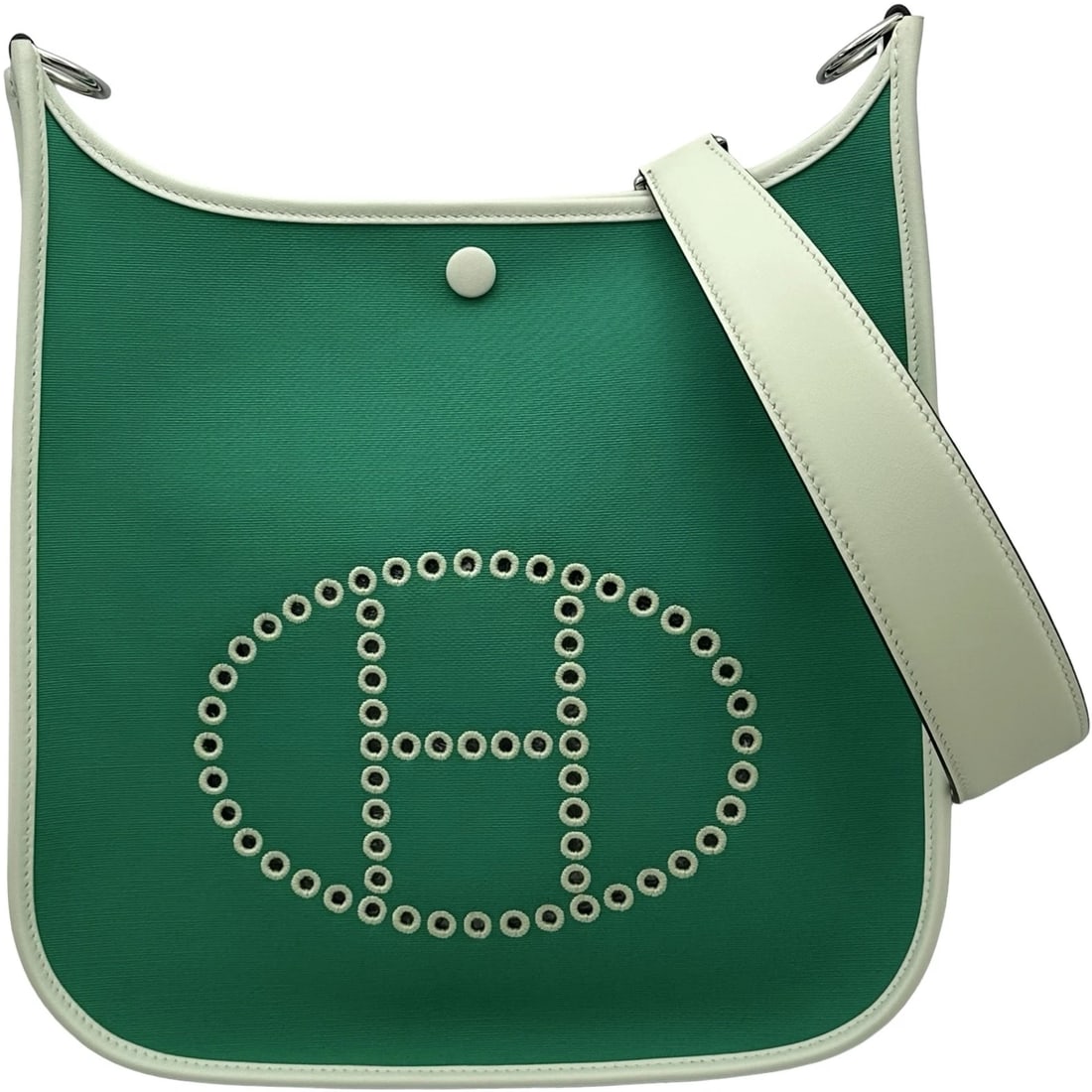 HERMES NEO EVELYN PM SHOULDER BAG: HERMES Neo Evelyn PM Shoulder Bag Brand: HERMES Type/Style: Shoulder Bag Material: Towar Color: Veil Fizz SilverHardware Size: W11.4 x H12.4x D3.0inch Accessories: None Accessories Notice: