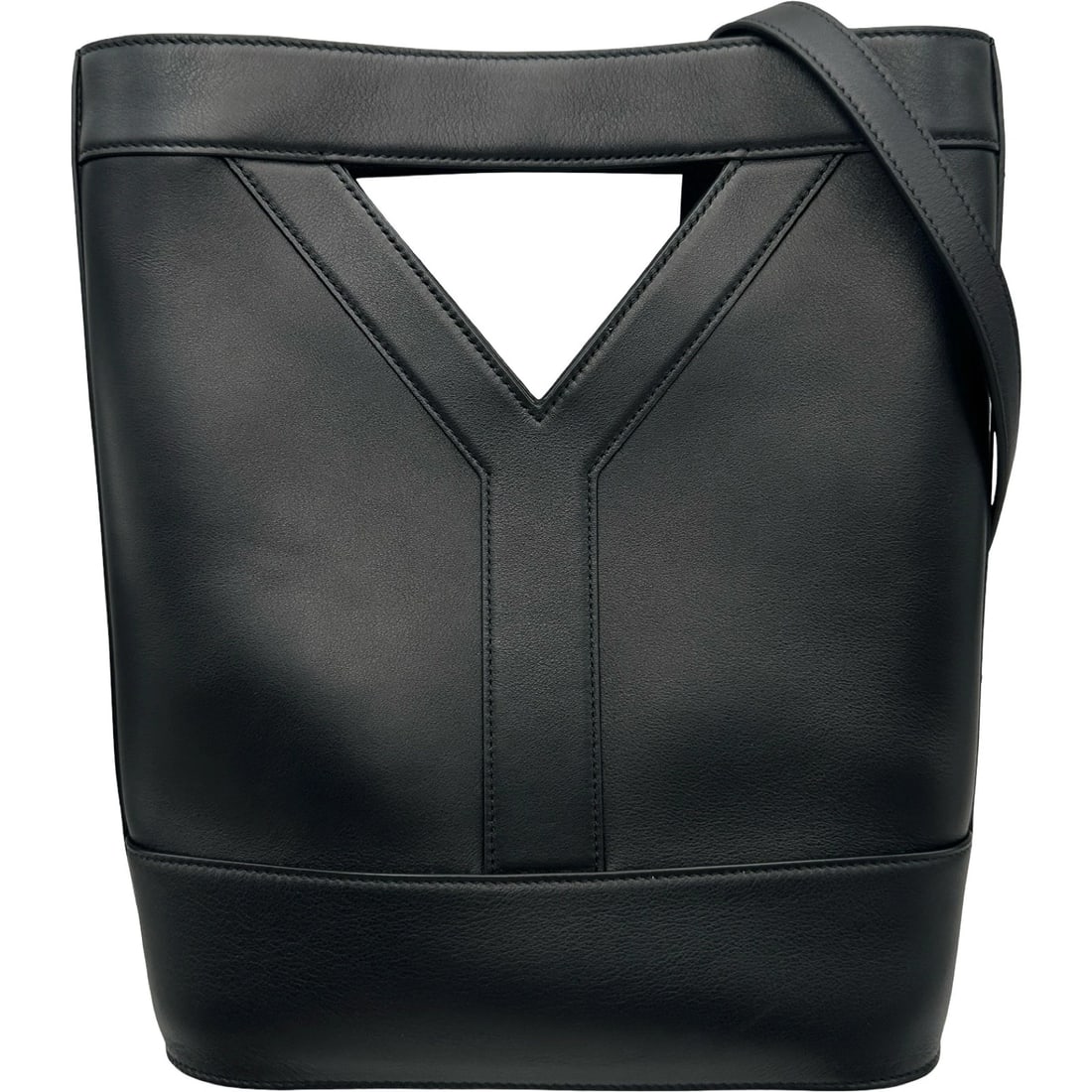 SAINT LAURENT Y BUCKET SMALL CROSSBODY BAG: SAINT LAURENT Y Bucket Small Crossbody Bag Brand: SAINT LAURENT Type/Style: Shoulder Bag Material: Calfskin Color: black Size: W9.3 x H11.4x D3.5inch Accessories: None Accessories Notice: When