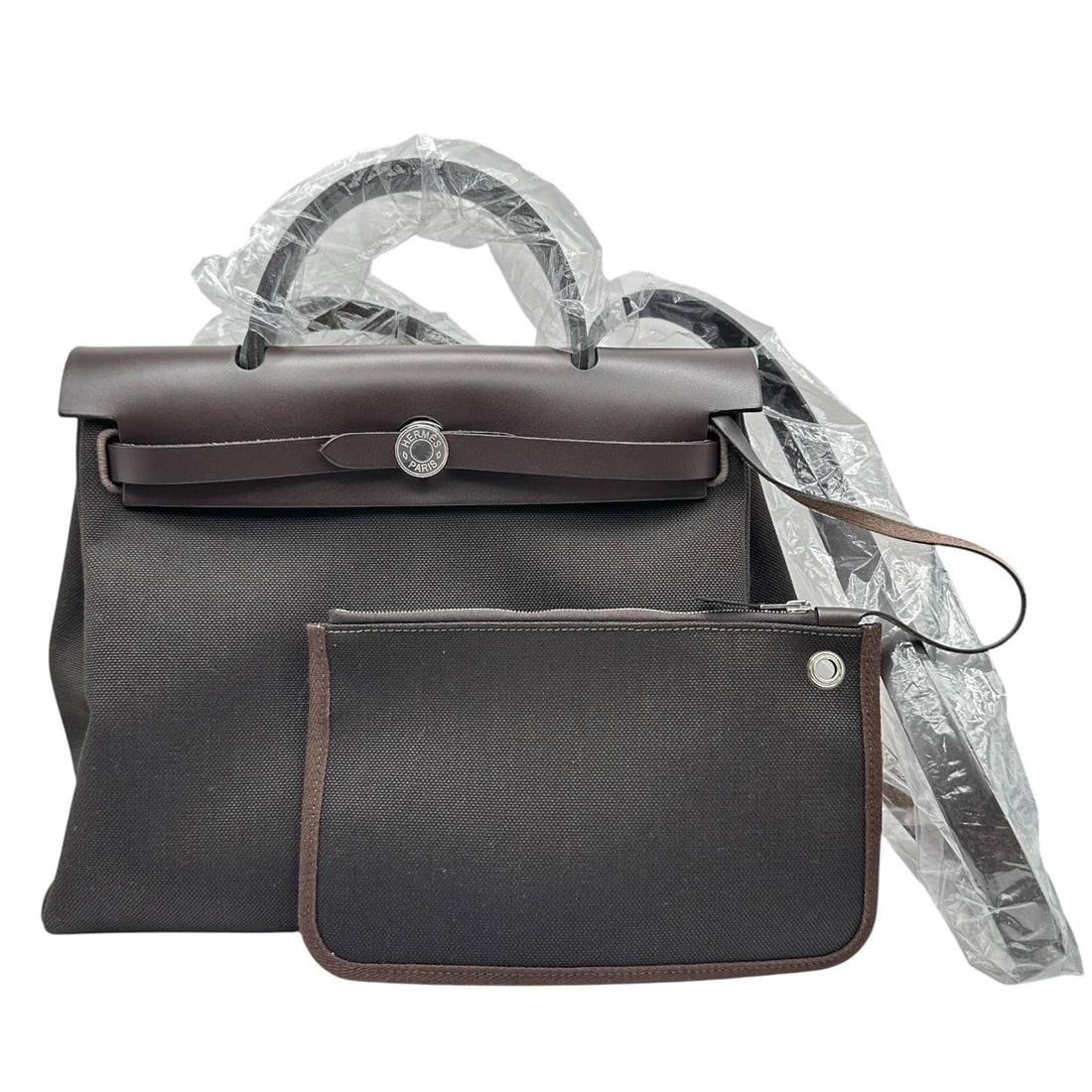 HERMES HERBAG ZIP PM SHOULDER BAG: HERMES Herbag Zip PM Shoulder Bag Brand: HERMES Type/Style: Shoulder Bag Material: Towar Color: SilverHardware Size: W11.8 x H9.8x D3.9inch Accessories: None Accessories Notice: When purchasing