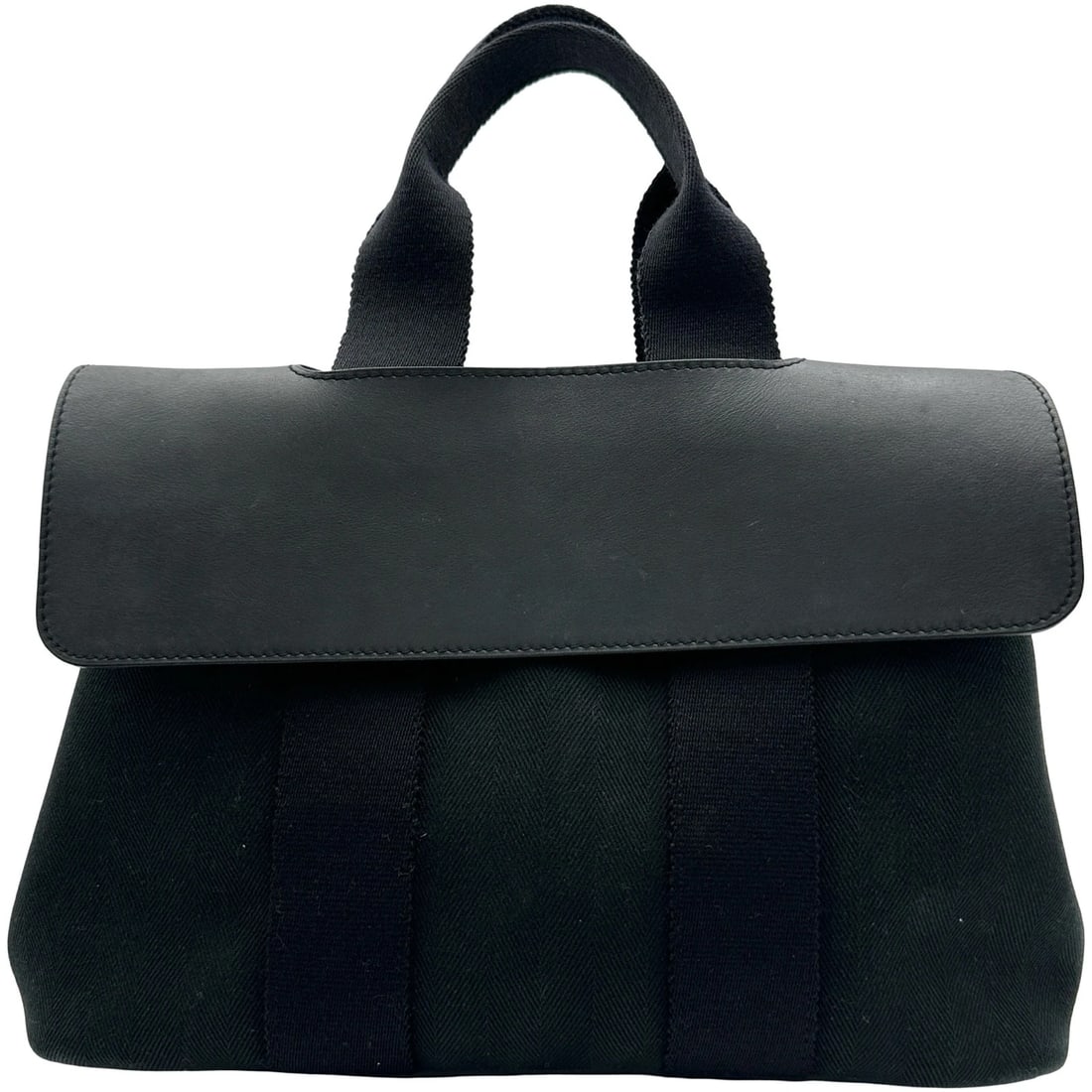 HERMES VALPARAISO PM HANDBAG: HERMES Valparaiso PM Handbag Brand: HERMES Type/Style: Handbag Material: Towar Color: SilverHardware Size: W11.8 x H8.3x D5.3inch Accessories: None Accessories Notice: When purchasing pre-owned