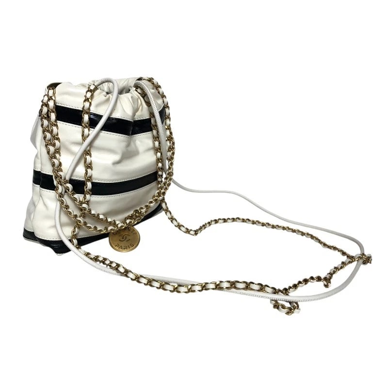 CHANEL MINI HANDBAG - 3