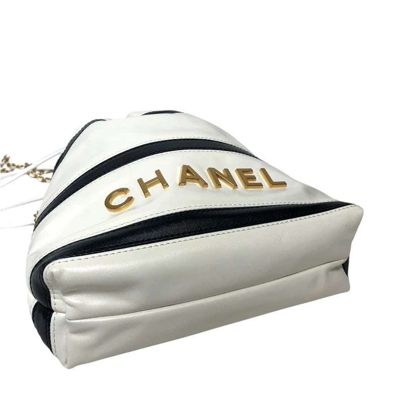 CHANEL MINI HANDBAG - 4