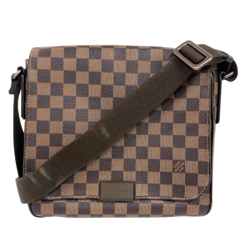 LOUIS VUITTON DISTRICT PM SHOULDER BAG: LOUIS VUITTON District PM Shoulder Bag Brand: LOUIS VUITTON Type/Style: Shoulder Bag Material: Damier Color: Brown Size: W10.4 x H9.4x D2.6inch Accessories: None Accessories Notice: When p