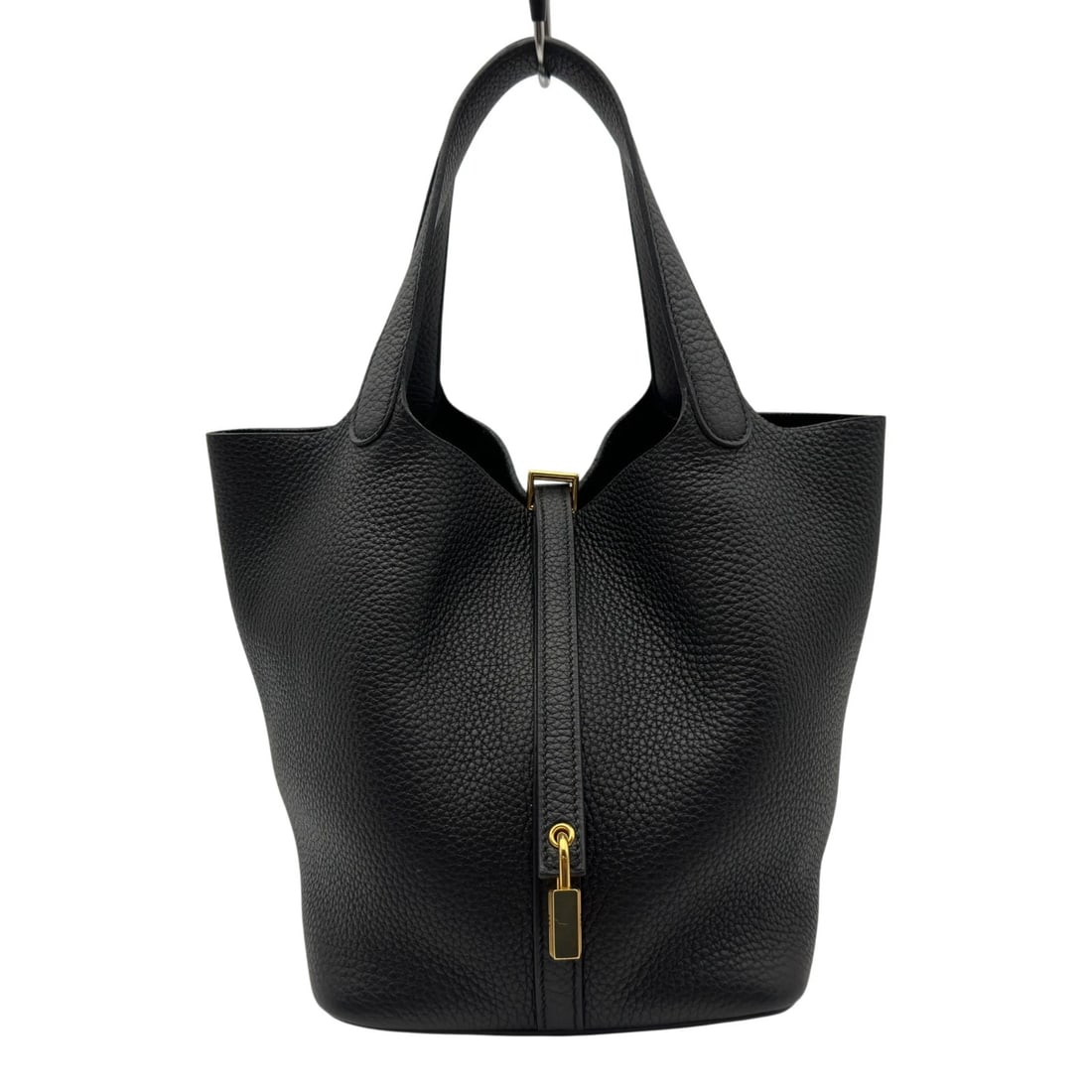 HERMES PICO TAN LOCK MM TOTE BAG: HERMES Pico Tan Lock MM Tote Bag Brand: HERMES Type/Style: Tote Bag Material: Taurillon Clemence Color: Black Gold Hardware Size: W6.7 x H8.7x D8.7inch Accessories: None Accessories Notice