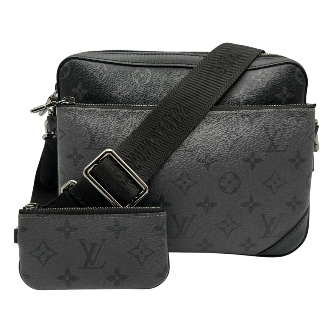 LOUIS VUITTON TRIO MESSENGER MESSENGER BAG: LOUIS VUITTON Trio Messenger Messenger bag Brand: LOUIS VUITTON Type/Style: Messenger bag Material: Monogram Eclipse Reverse/Leather Color: gray Size: W9.4 x H7.1x D1.6inch Accessories: None <
