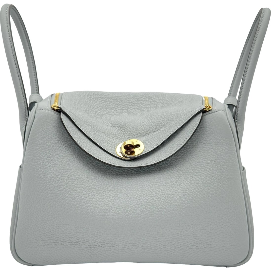 HERMES LINDY 26 SHOULDER BAG: HERMES Lindy 26 Shoulder Bag Brand: HERMES Type/Style: Shoulder Bag Material: Taurillon Clemence Color: Gripantan Gold Hardware Size: W10.2 x H7.1x D5.1inch Accessories: None Accessories N