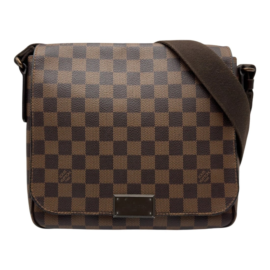 LOUIS VUITTON DISTRICT PM SHOULDER BAG: LOUIS VUITTON District PM Shoulder Bag Brand: LOUIS VUITTON Type/Style: Shoulder Bag Material: Damier/Leather Color: Brown Size: W9.4 x H8.7x D2.4inch Accessories: None Accessories Notice: