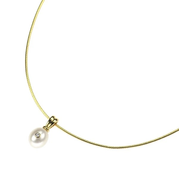 MIKIMOTO K18YG FRESHWATER PEARL DIAMOND PENDANT NECKLACE: Mikimoto K18YG freshwater pearl diamond pendant necklace Brand: Mikimoto Type/Style: pendant necklace Material: K18YG, Main Stone Natural Color: YG Size: Chain Length 42.5cm Accessories: None